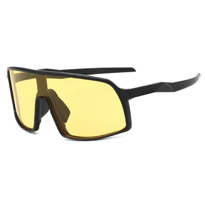 8230 Oversized Sports Sunglasses Black-Yellow